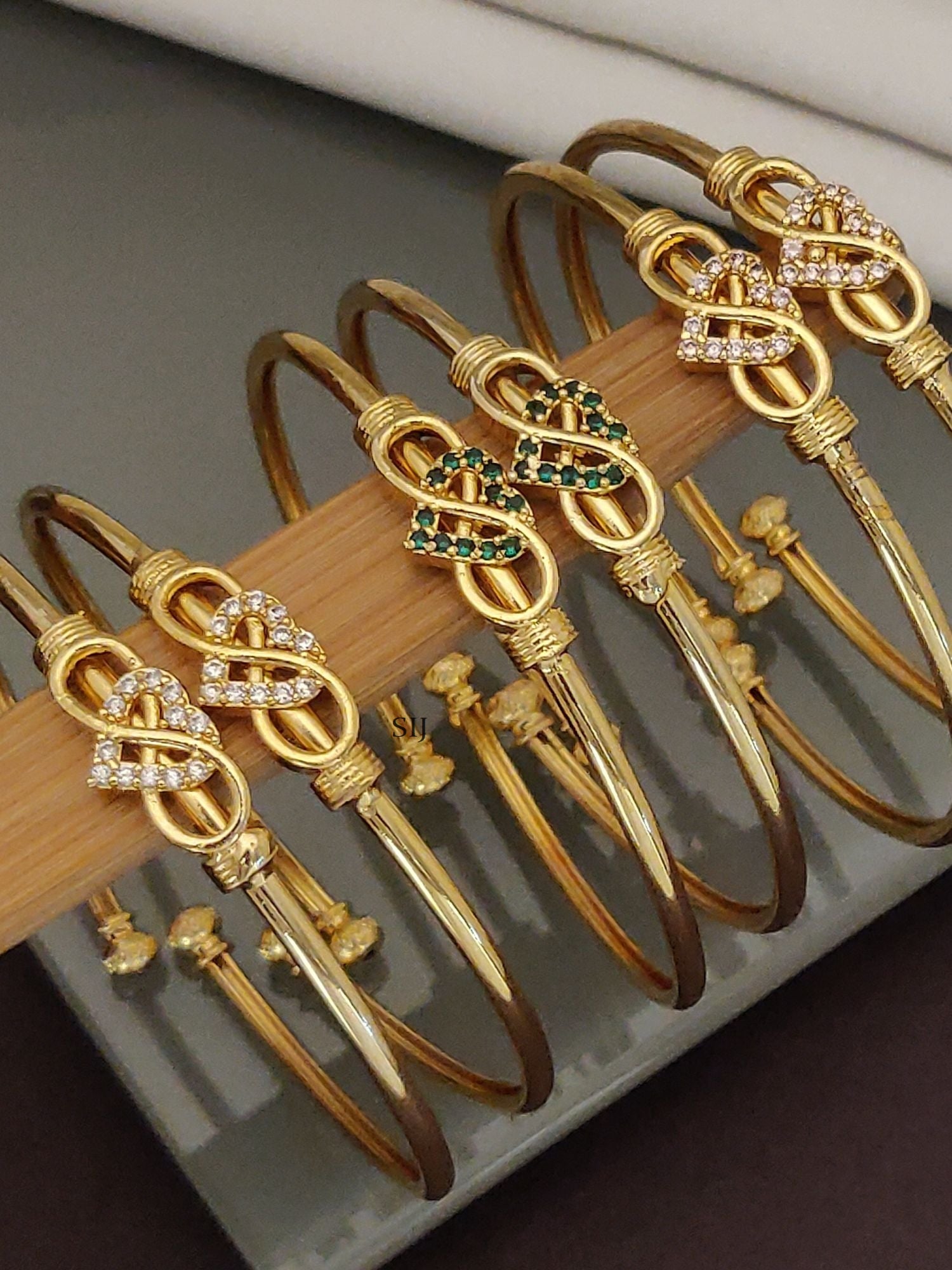 Adjustable Openable Bangles